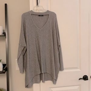A SHEIN sweater size medium never worn
